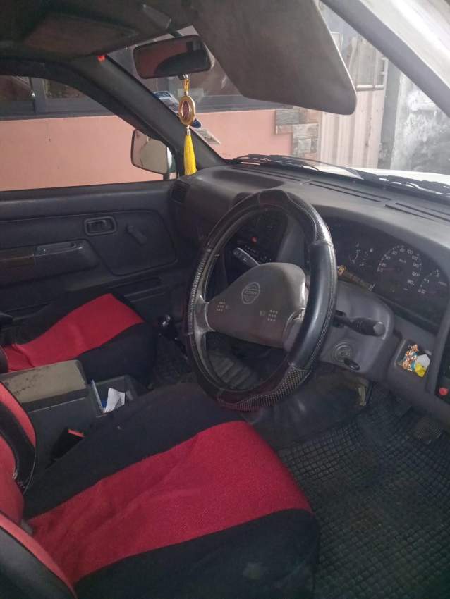 NISSAN 03 d22 FOR SALE - 5 - Pickup trucks (4x4 & 4x2)  on Aster Vender