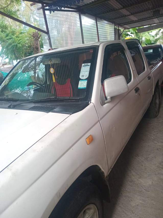 NISSAN 03 d22 FOR SALE - 3 - Pickup trucks (4x4 & 4x2)  on Aster Vender