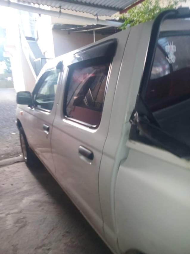 NISSAN 03 d22 FOR SALE - 1 - Pickup trucks (4x4 & 4x2)  on Aster Vender
