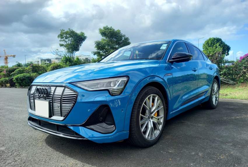 Urgent for sale 2020' Audi e-tron S55 - 1 - Luxury Cars  on Aster Vender