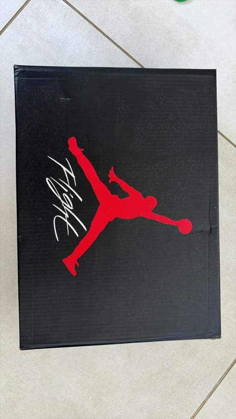 Jordan 4 black cat - 2 - Sneakers  on Aster Vender