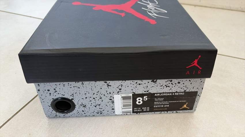 Jordan 4 black cat - 3 - Sneakers  on Aster Vender