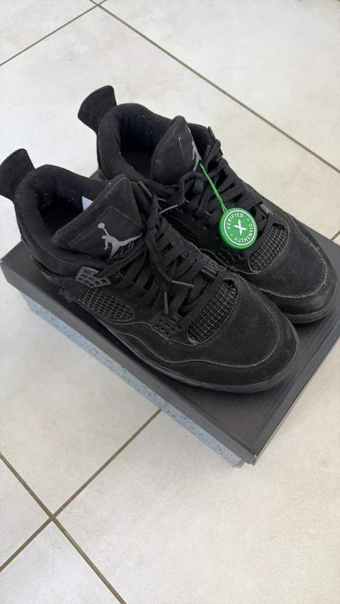 Jordan 4 black cat - 1 - Sneakers  on Aster Vender