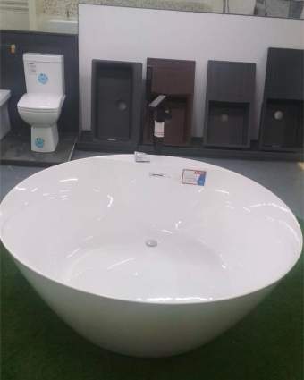 Bathtub