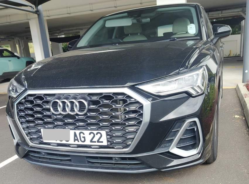 Audi Q3 sportsback on Aster Vender