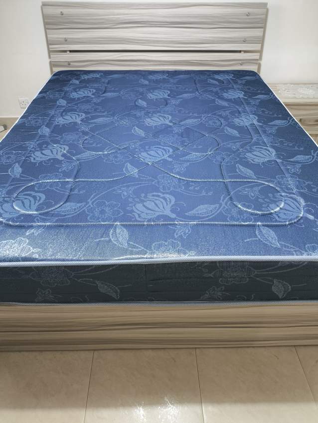 MATELAS 150x190 cm - 2 - Mattress  on Aster Vender