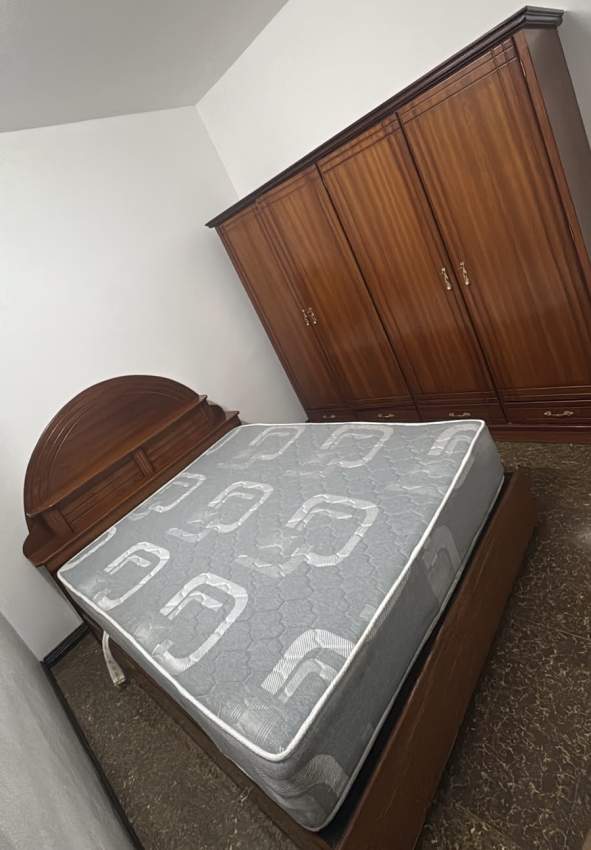 Bedroom wood set