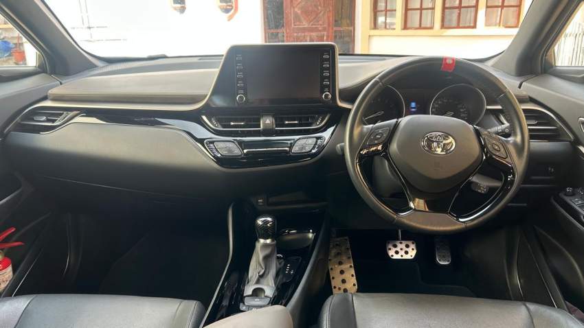 TOYOTA CHR 2022 - 1 - SUV Cars  on Aster Vender