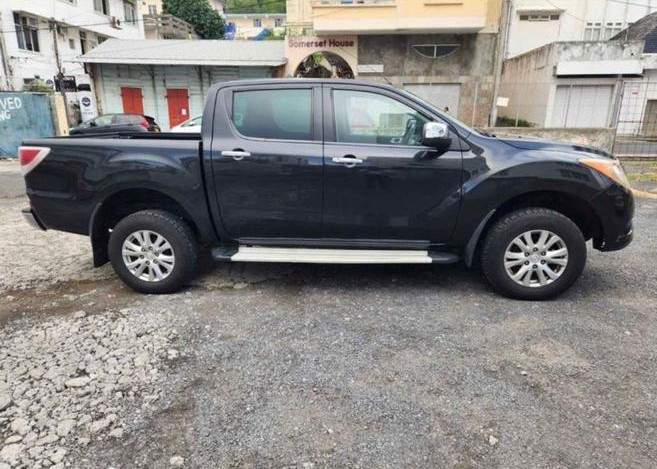 Mazda BT-50 2015 on Aster Vender