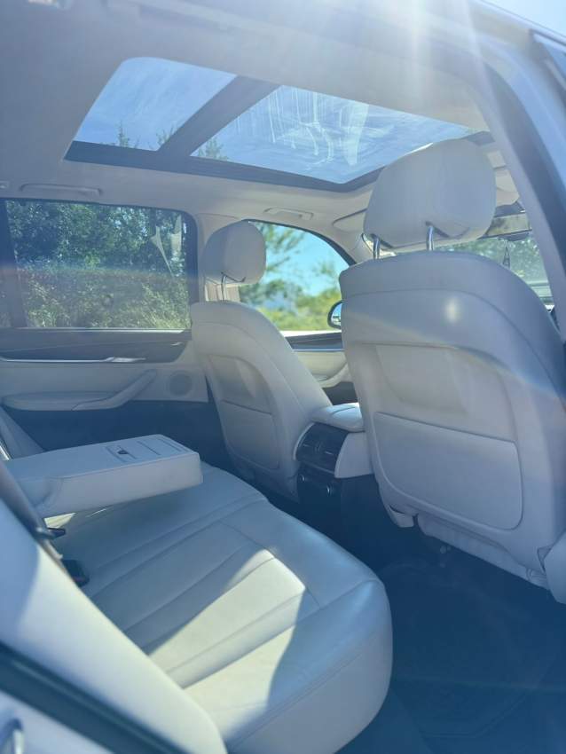 BMW X5 xDrive30d (2015) - 3 - SUV Cars  on Aster Vender