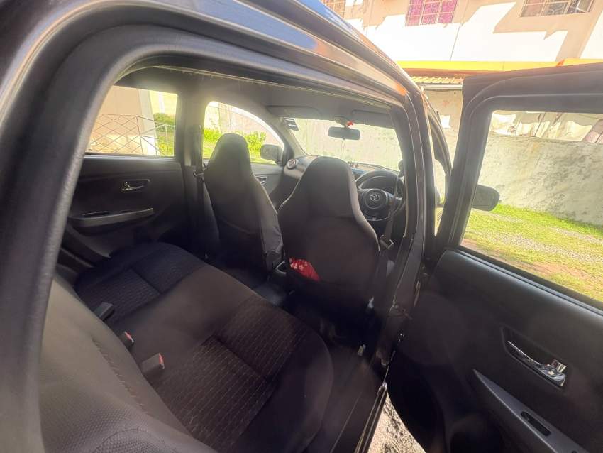 TOYOTA AGYA 2021 - 5 - Compact cars  on Aster Vender