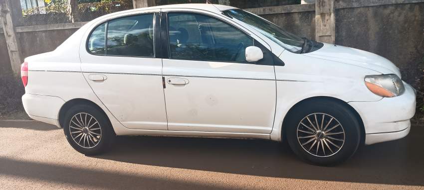 Toyota Platz Year 02 - 3  on Aster Vender