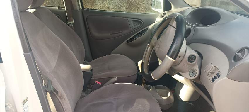 Toyota Platz Year 02 - 2  on Aster Vender