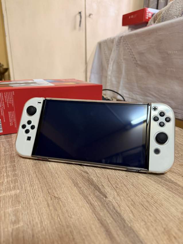 Nintendo switch 1 oled 2022 - 3 - Nintendo Switch Games  on Aster Vender