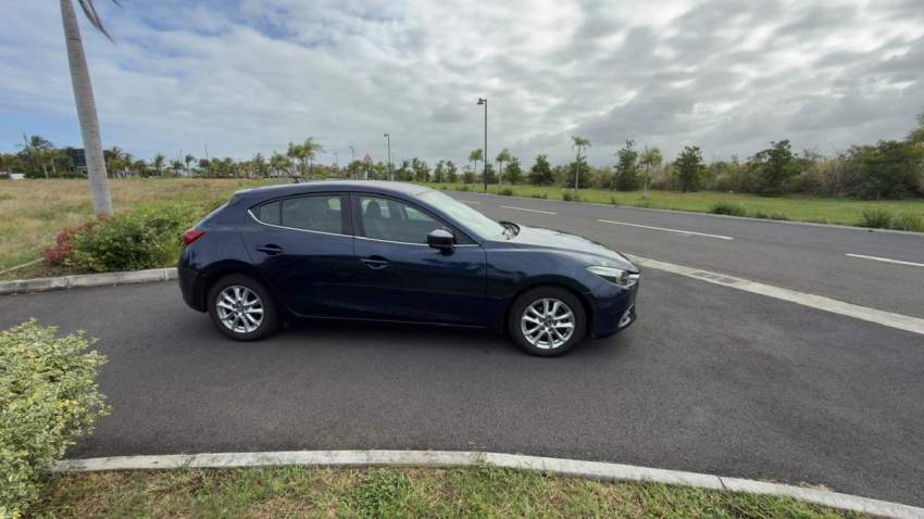 Mazda 3 Hatchback - 3 - Family Cars  on Aster Vender