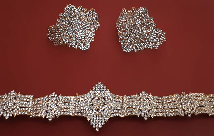 JEWELLERY SET - 1 - Necklaces  on Aster Vender