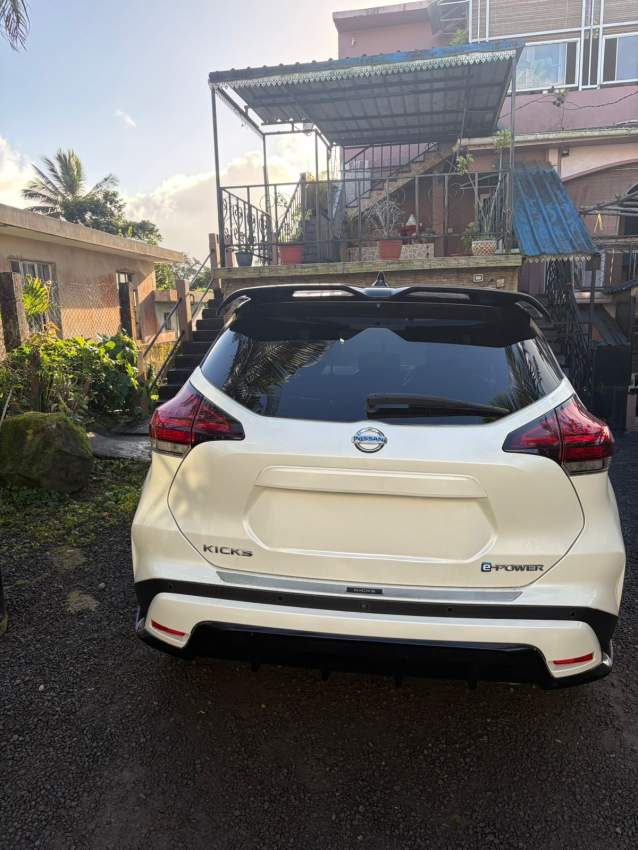 Nissan Kicks 2021 - 1 - SUV Cars  on Aster Vender