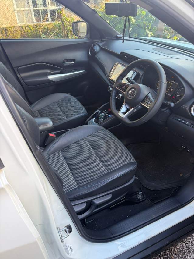 Nissan Kicks 2021 - 5 - SUV Cars  on Aster Vender