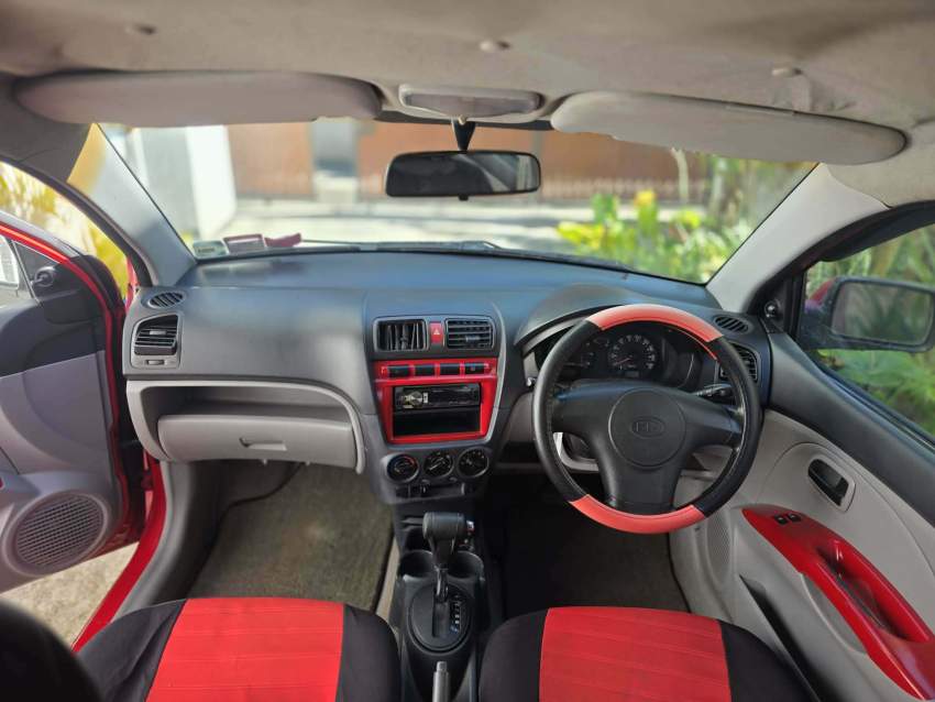 KIA PICANTO - 6 - Compact cars  on Aster Vender