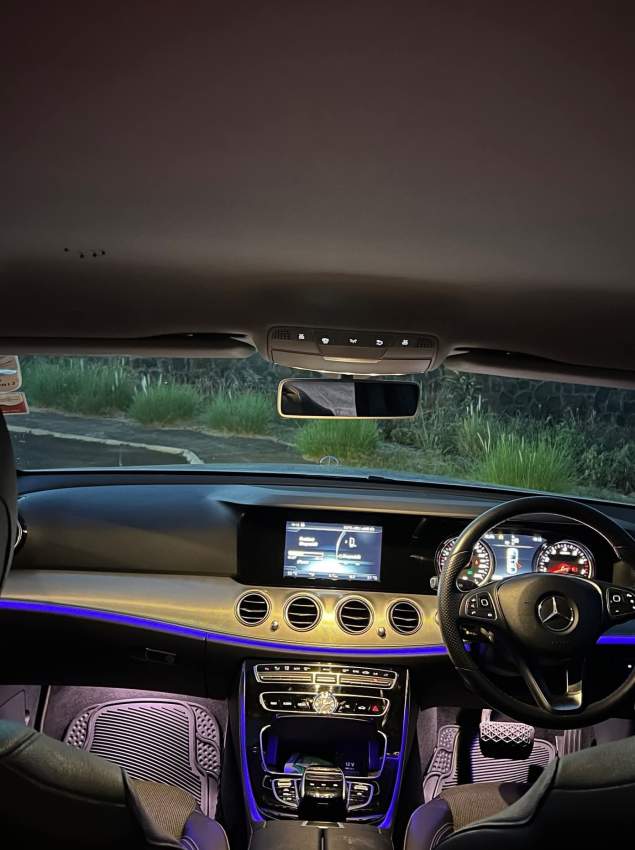 Mercedes E200 - 4 - Luxury Cars  on Aster Vender