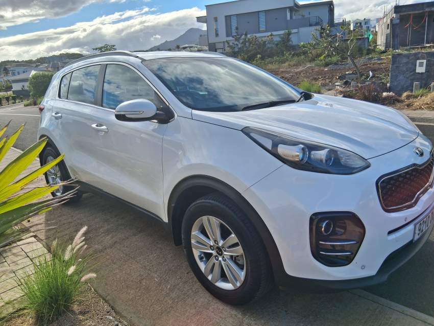 KIA Sportage - 2 - SUV Cars  on Aster Vender