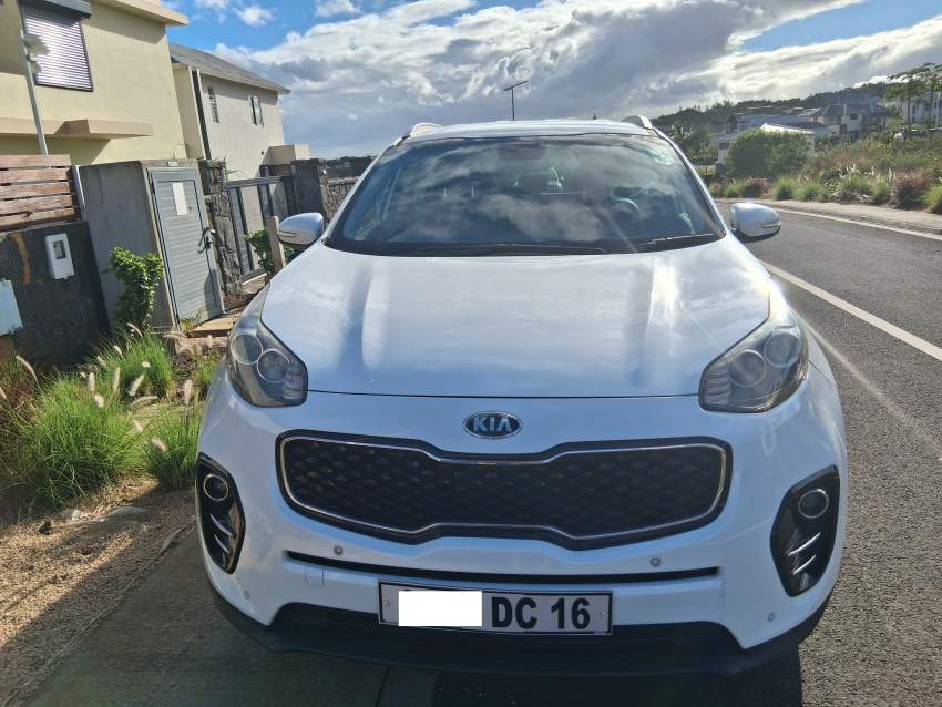KIA Sportage - 1 - SUV Cars  on Aster Vender