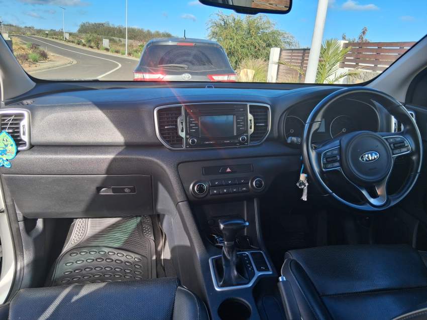 KIA Sportage - 3 - SUV Cars  on Aster Vender