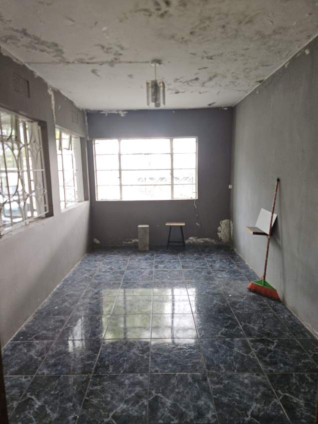 CORNER PROPERTY IN VIEUX QUATRE BORNES - 3 - House  on Aster Vender