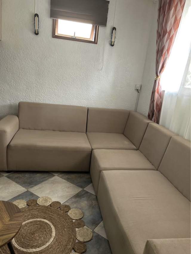 Sofa on Aster Vender