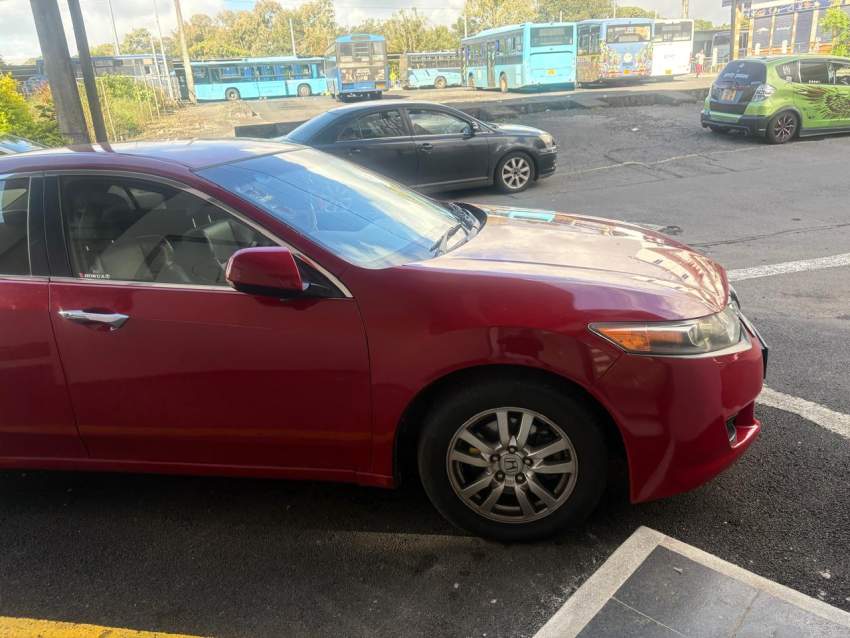 Honda Accord - 8 - Compact cars  on Aster Vender