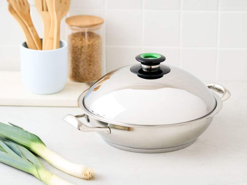NEW AMC COOKWARE
