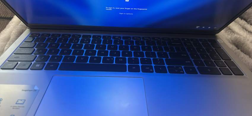 Ordinateur portable Dell Inspiron 15 Argent CORE i3 - 8 - Laptop  on Aster Vender