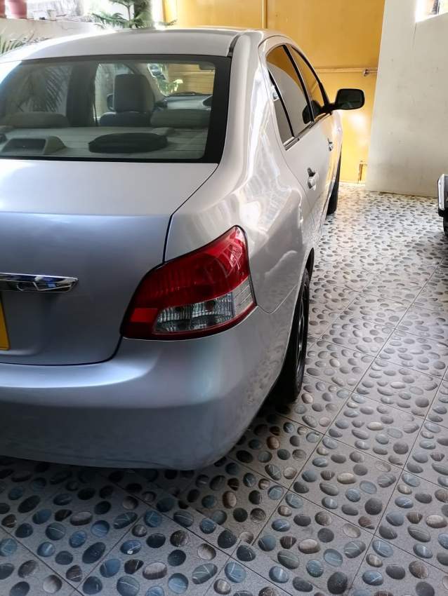 Toyota Belta 2007 - 2 - Family Cars  on Aster Vender
