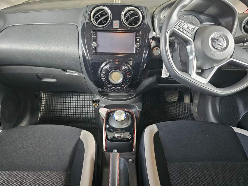 2019 Nissan Note e-Power Hybrid (E12) - 3 - Compact cars  on Aster Vender