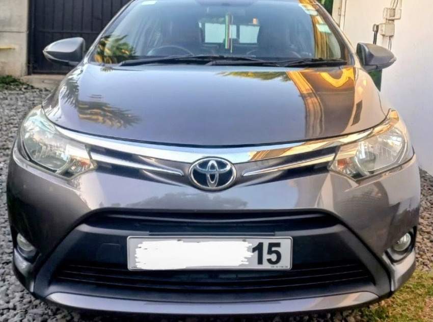 Toyota - 2015 - 3 - Luxury Cars  on Aster Vender