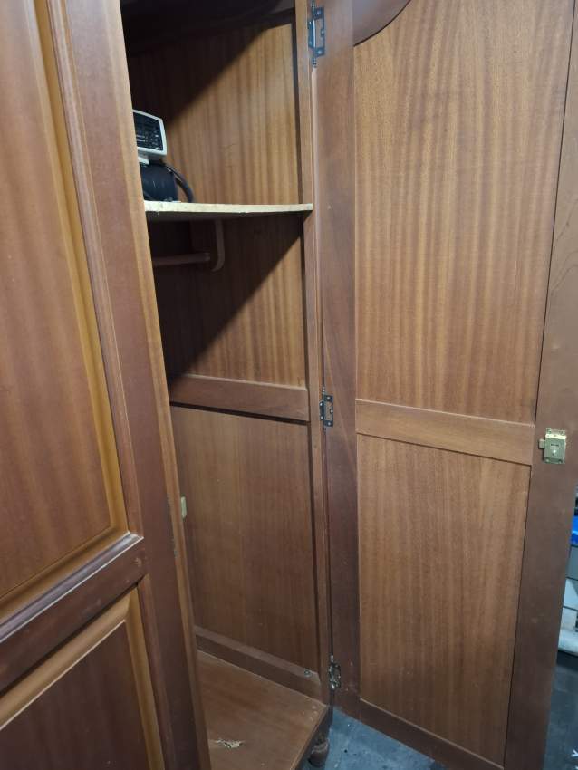 Armoire 3 portes - 1 - Bedroom Furnitures  on Aster Vender
