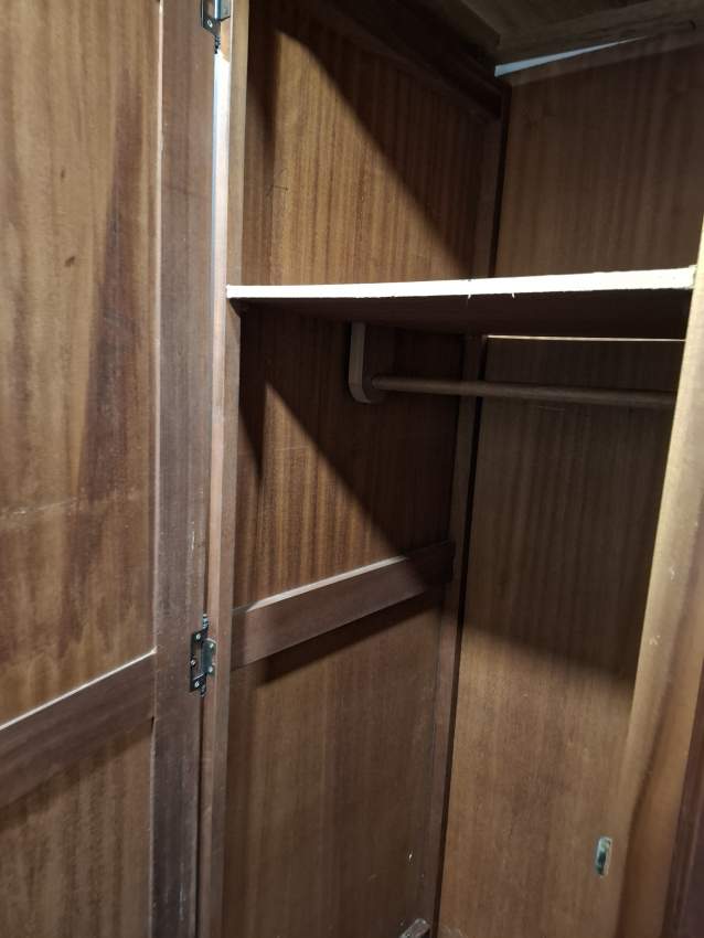 Armoire 3 portes