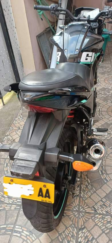 SUZUKI GSX 150 (SERIE AA) – 2015 - 2 - Roadsters  on Aster Vender