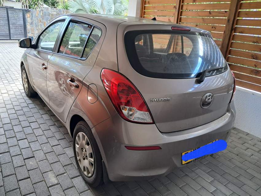Car Hyundai i20 on Aster Vender
