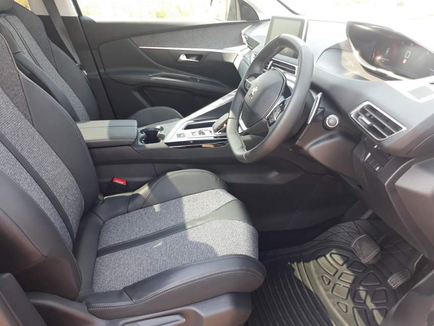 2018 Peugeot 3008 Allure Puretech 1.2 - 7 - SUV Cars  on Aster Vender