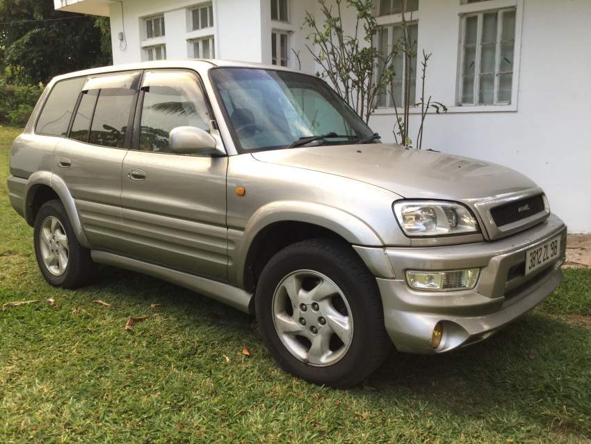 Toyota Rav 4 - 0 - Pickup trucks (4x4 & 4x2)  on Aster Vender