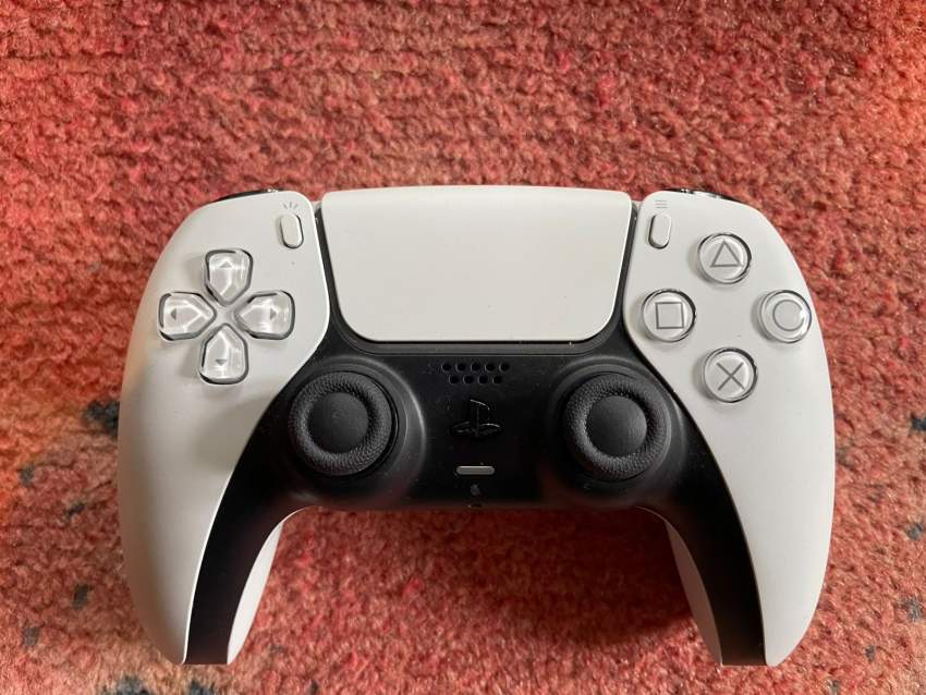 Playstation 5 Pro - 3 - PlayStation 4 (PS4)  on Aster Vender