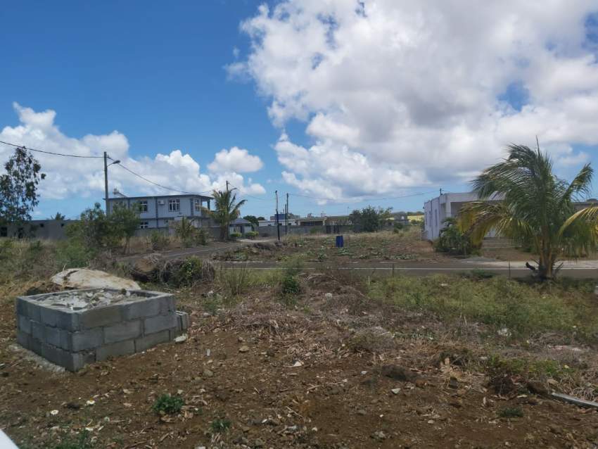 342 m² ( 90 Toises ) Land for Sale - Call 57576915 - 1 - Land  on Aster Vender