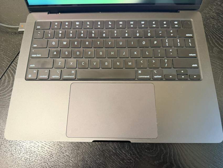 MacBook Pro - 3 - Laptop  on Aster Vender