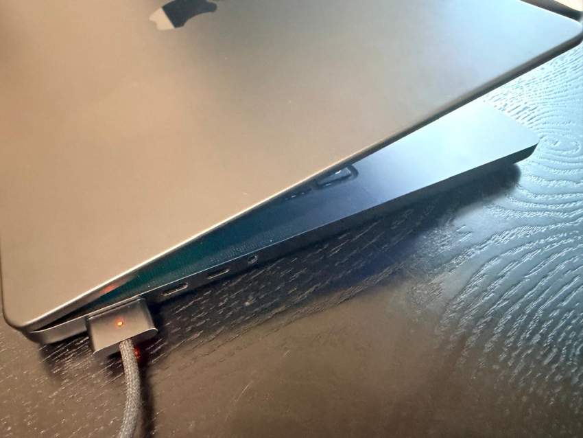 MacBook Pro - 2 - Laptop  on Aster Vender