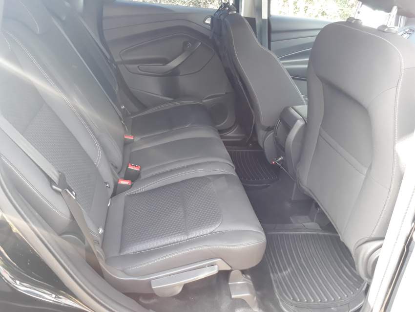 2019 Ford Kuga Ecoboost 1.5 - 5 - SUV Cars  on Aster Vender