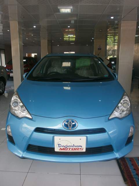 TOYOTA AQUA on Aster Vender