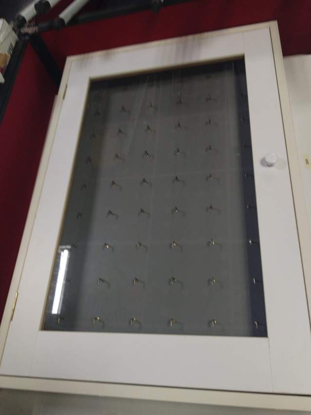 À vendre : armoire à clé (60 places)