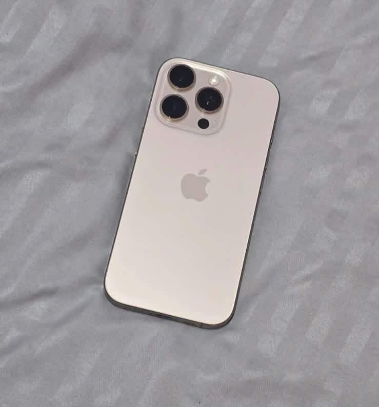iphone 16 pro - 1 - iPhones  on Aster Vender