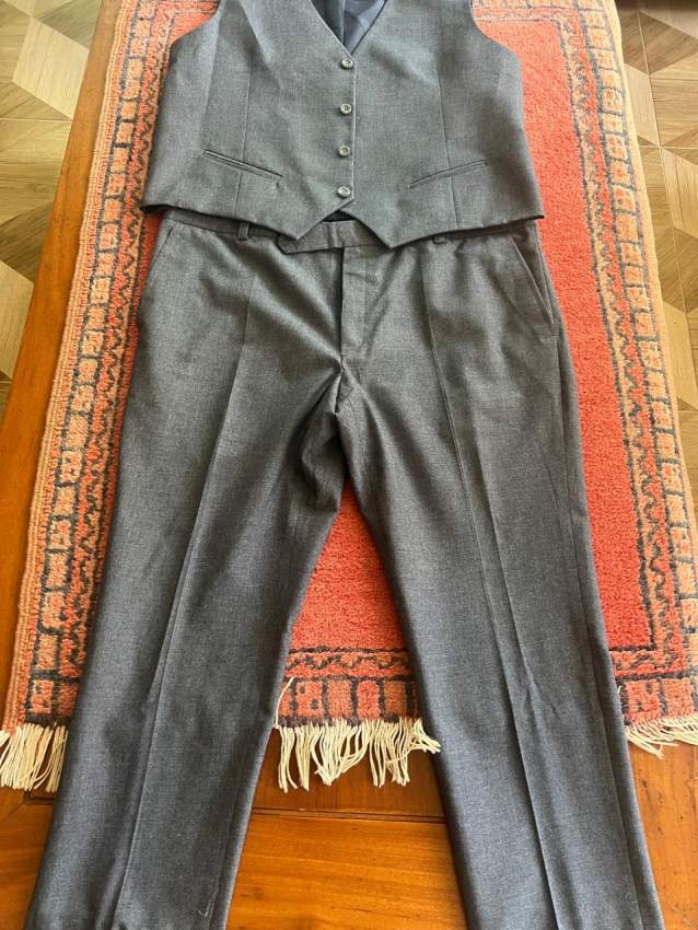 Wedding clothes for boys